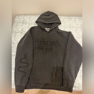 Taylor Swift “there will be no explanation there will just be Reputation” Hoodie